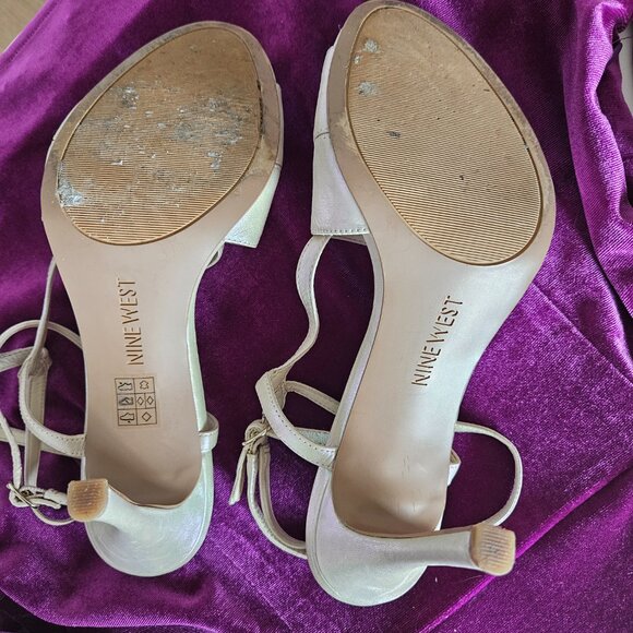 NINE WEST ivory pearlescent leather dressy stiletto shoes - Picture 5 of 5